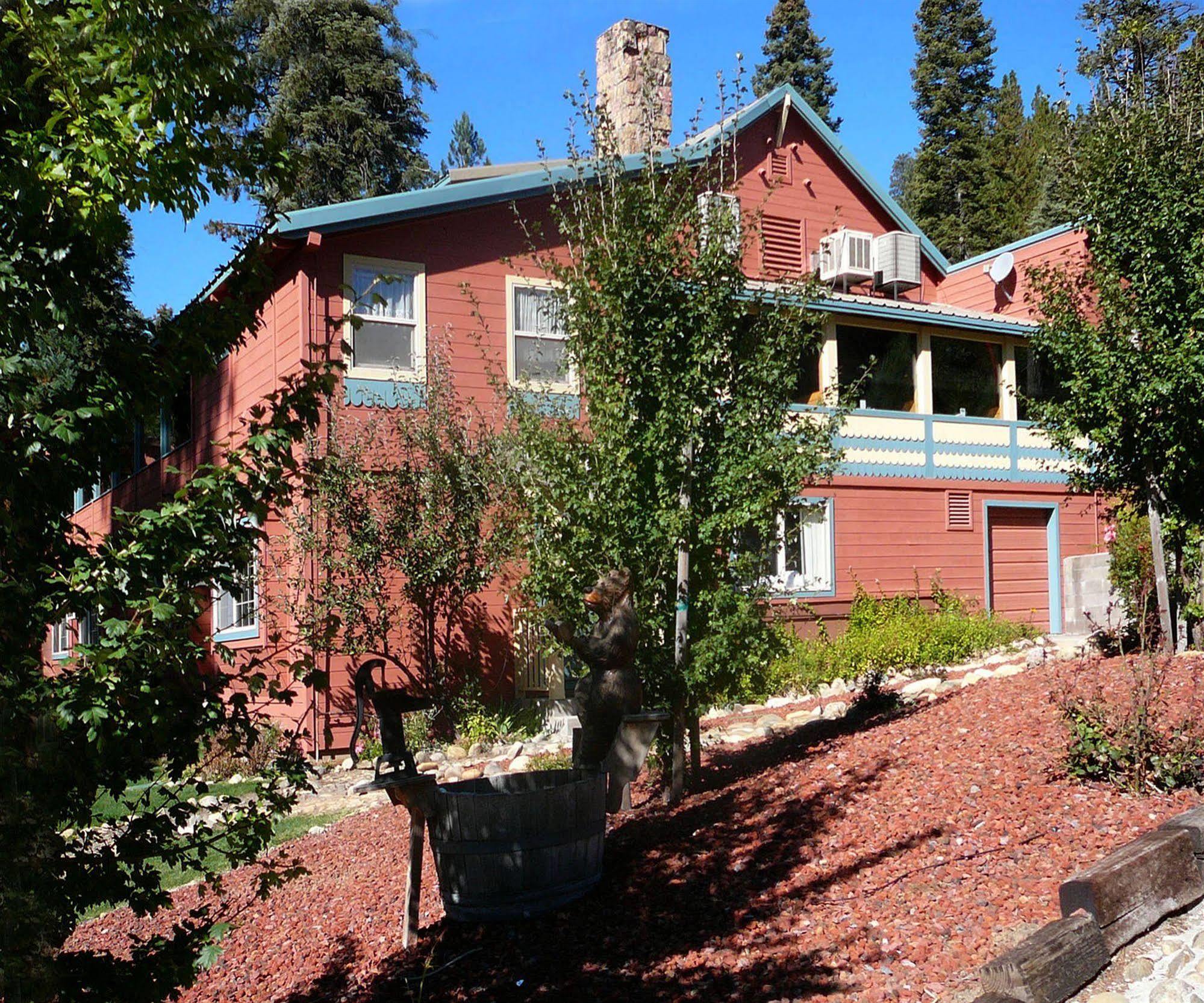 Strawberry Inn Экстерьер фото